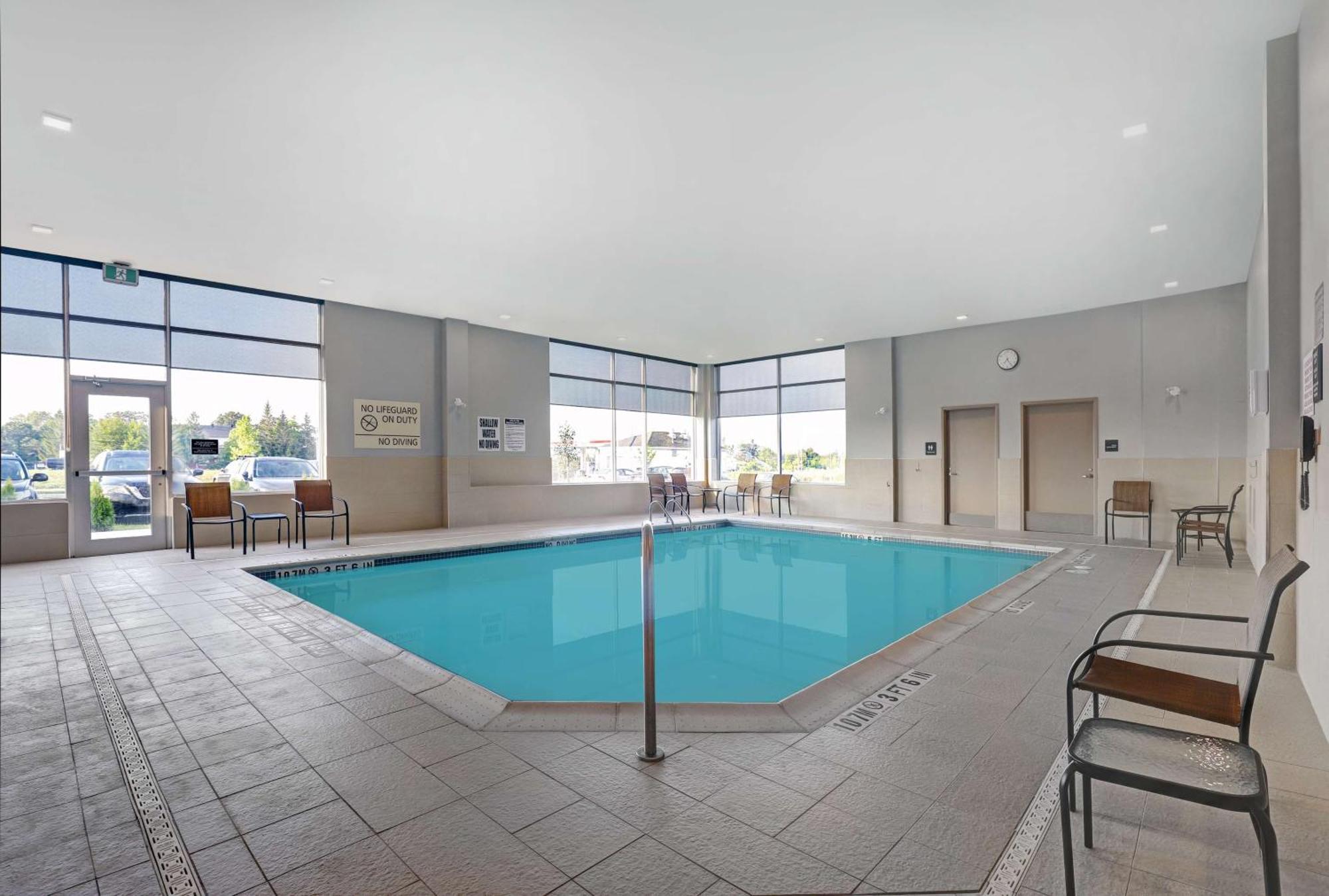 Hampton Inn & Suites Belleville Exteriör bild
